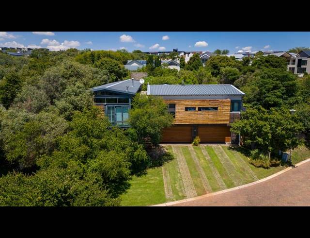 5 BEDROOM HOUSE FOR SALE IN HELDERFONTEIN ESTATE